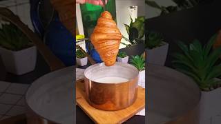 HACK CROISSANT FACILE  recette patisserie croissant snack gateau dessert [upl. by Powell]