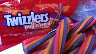 Twizzlers Pullnpeel Candy Fruit punch  Produit Américain [upl. by Kaufmann92]