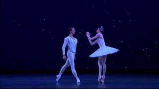 JEWELS  Diamonds Pas de Deux Olga Smirnova amp Semyon Chudin  Bolshoi Ballet [upl. by Iliram]