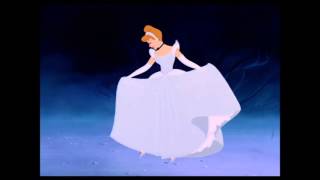 Cendrillon Extrait VF pantoufles de verre mp4 [upl. by Aonehc]