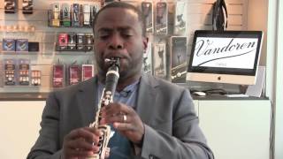 Anthony McGill Principal clarinet of the NY Philharmonic tries the BD5 clarinet mouthpiece [upl. by Akemahs969]