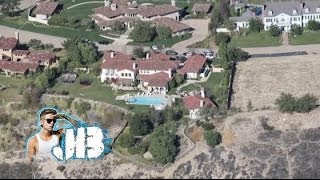 Kourtney Kardashian and Scott Disick Move Into Home Near Justin Bieber [upl. by Doowrehs]