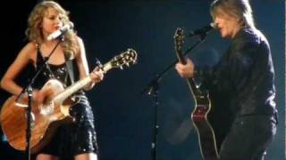 Taylor Swift and Johnny Rzeznik of the Goo Goo Dolls sing quotIrisquot [upl. by Amerd783]