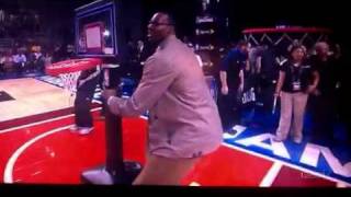 Kevin hart dunks at celebrity allstar game [upl. by Moth]