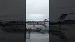 MD80 uses reverse thrust airplane md80 aviation planespotting [upl. by Eliseo]