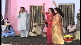 Saraiki Kamli Na La Akhiyan Asif shahzada satge drama dance [upl. by Akelam]