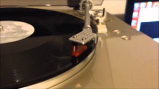 Denon DP 300F with Ortofon 2M Bronze [upl. by Nikola57]