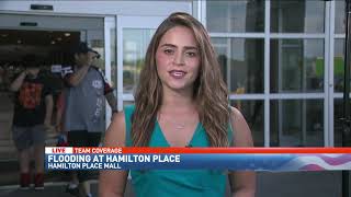 Hamilton Place Mall closes off food court due to flooding water pours into Sephora [upl. by Wilfrid]