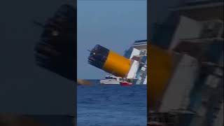 The terrible Costa Concordia cruise ship disaster [upl. by Edrea155]