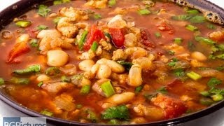 Healthy Recipe White Bean And Turkey Chili [upl. by Melosa]