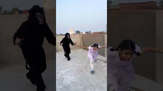 Gorilla kahan se aa gaya 🦍😟 wait for end 🐍 short shortfeed comedyshort ￼ [upl. by Joses]