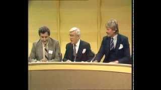 AFL VFL Channel 7 World of Sport Panel moment 1984 [upl. by Ynoyrb122]