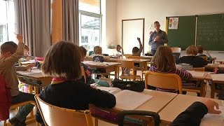 Calendrier scolaire 20152016 les changements à venir [upl. by Eiramit]