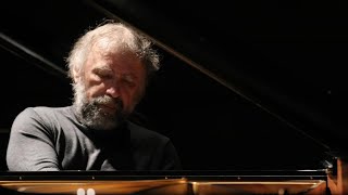 Radu Lupu plays Mozart Fantasia in D minor K397 – live 1994 [upl. by Zweig1]