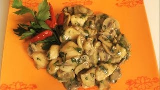 Pierś z kurczaka z grzybami pollo con funghi [upl. by Tyree469]