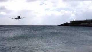 747 Landing  StMaarten [upl. by Otilesoj]