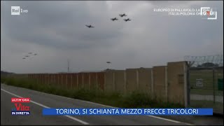 Torino si schianta mezzo delle frecce tricolori  La vita in diretta 16092023 [upl. by Lyrred996]