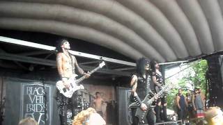 Black Veil Brides quotKnives amp Pensquot Live Andy Got A Death Threat [upl. by Allehcram]