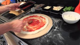 how to bake a pizza in regular oven [upl. by Chessa]