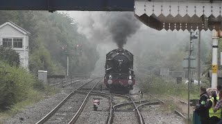 5043 roaring through The Welsh Marches at Abergavenny 20092014 [upl. by Rehm]