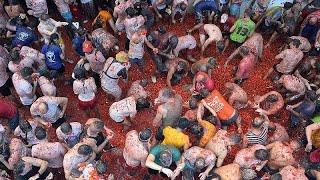 Tomatina in Buñol Hurra Die TomatenSchlacht ist wieder da [upl. by Erreip]