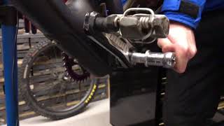 Hopetech crank removal RAW style [upl. by Combs]