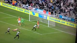 Papiss Cisse Goal v Fulham  7413 [upl. by Enahsal]