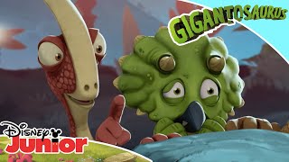 Gigantosaurus  Går i sömnen  Disney Junior Sverige [upl. by Nomolos]