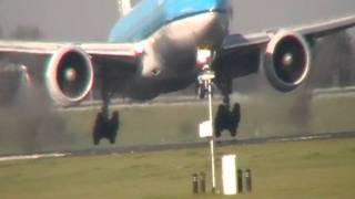 NOSE BIRD STRIKE KLM Boeing 777200 landing at Schiphol [upl. by Zubkoff]